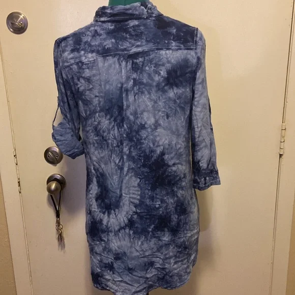 Women’s Lightweight Tie-Dye Top Med 3/4 Rolled Tab Sleeve Tunic Style - Picture 4 of 6